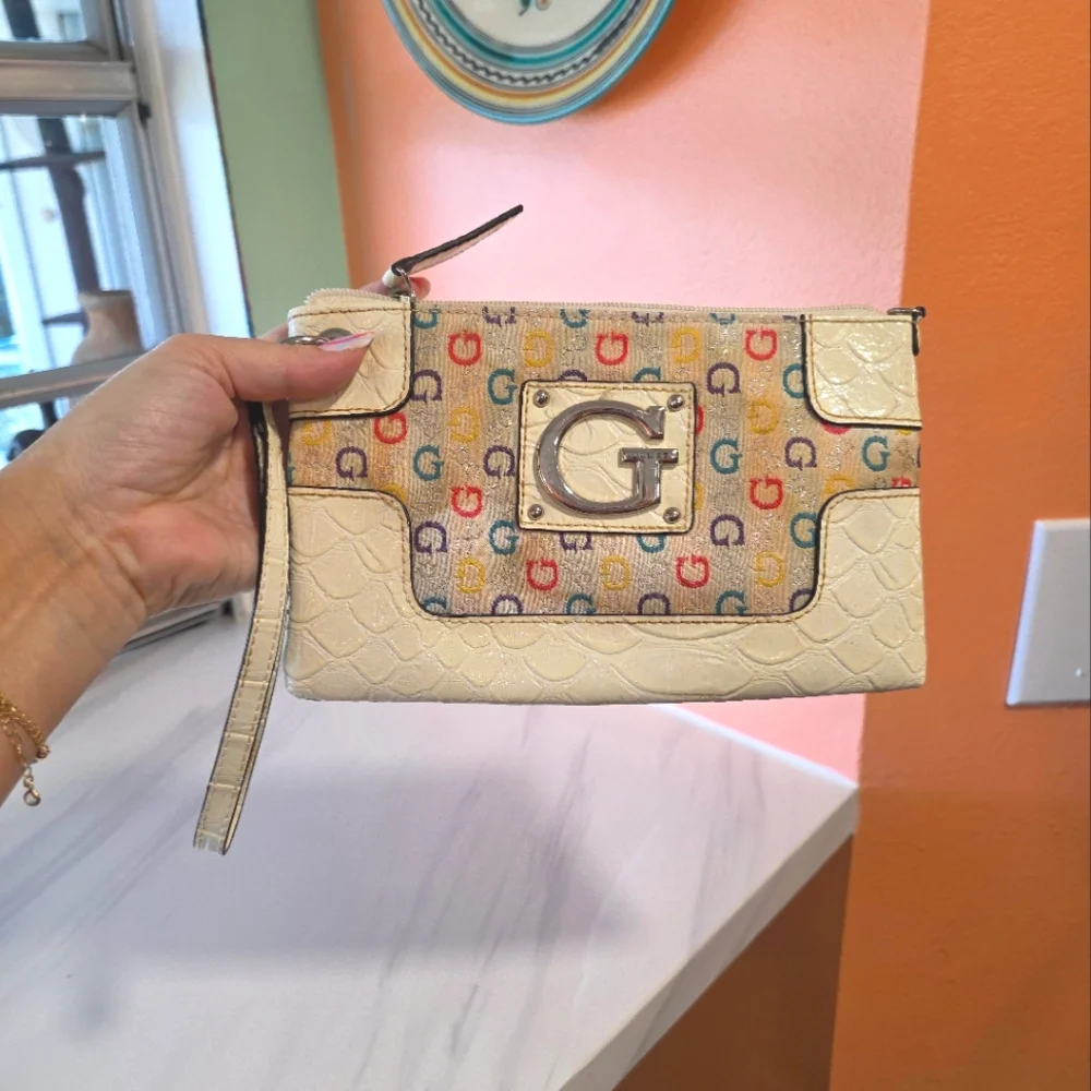 Guess Y2K Vintage Wristlet Candy Color Cream Clutch Retro G Logo Design